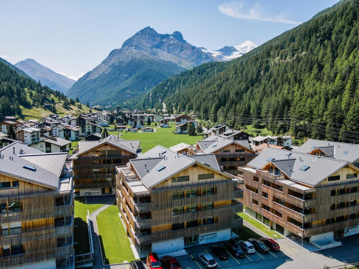 Montela Hotel & Resort - Suiten Saas-Grund Bagian luar foto