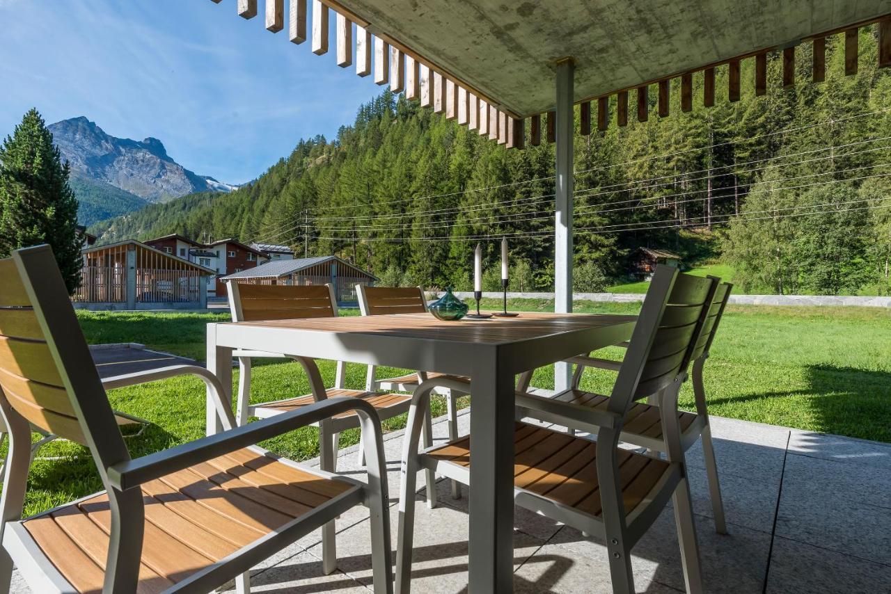 Montela Hotel & Resort - Suiten Saas-Grund Bagian luar foto