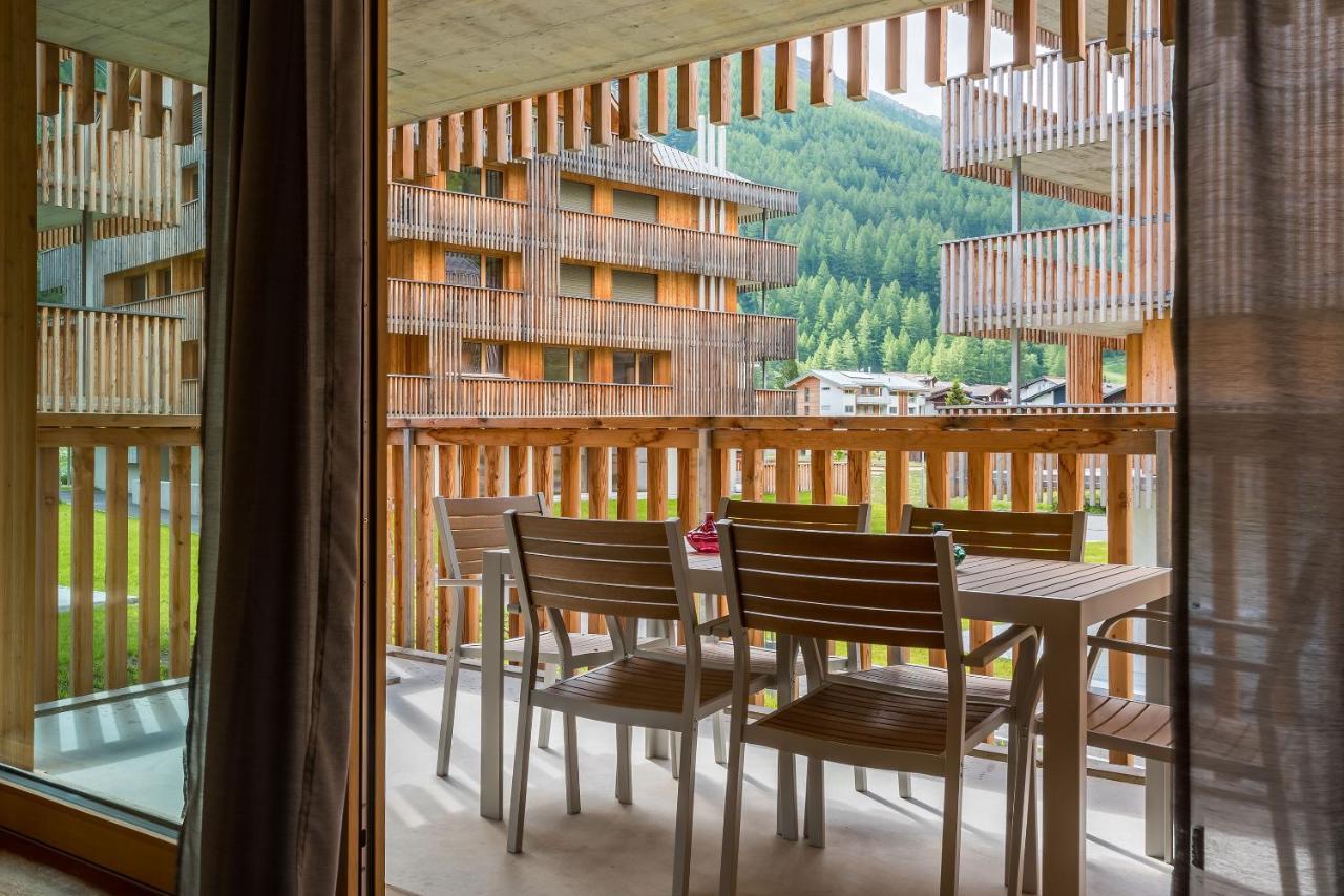 Montela Hotel & Resort - Suiten Saas-Grund Bagian luar foto