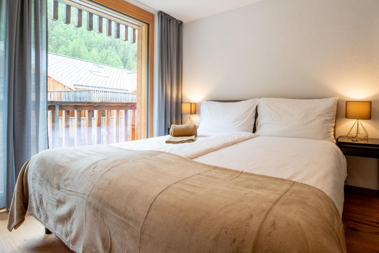 Montela Hotel & Resort - Suiten Saas-Grund Bagian luar foto